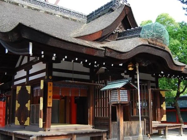 Private Car Full Day Tour of Osaka Temples, Gardens and Kofun Tombs